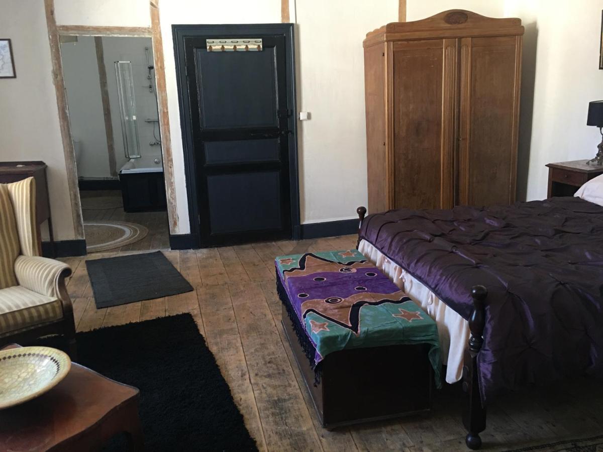 Townhouse 26 Chambres D'Hotes Civray Hotel エクステリア 写真